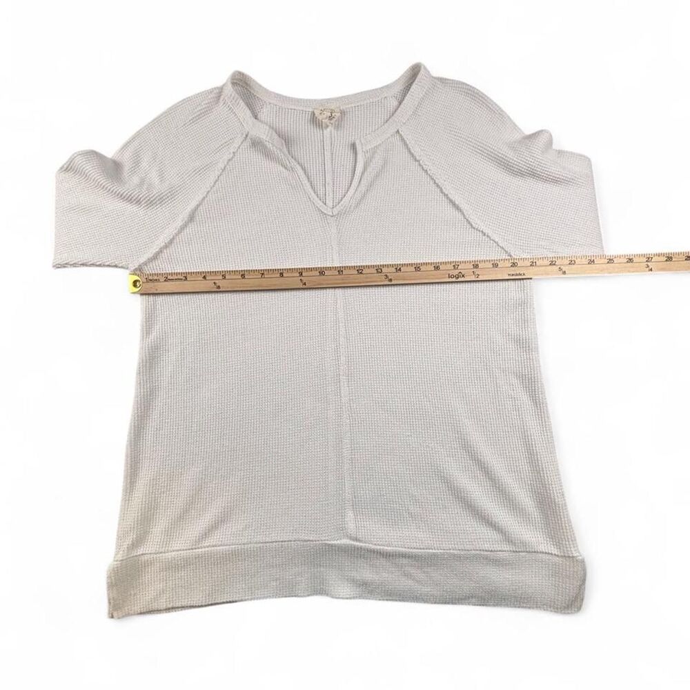 Fantastic Fawn White Waffle Knit Long Sleeve Top Women’s Size Large V-Neck - Picture 4 of 7